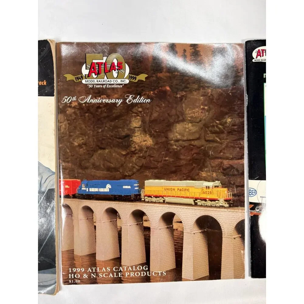 Atlas HO Scale Model Railroad Book Lot – Wiring, Layout Guides, Catalogs Manual